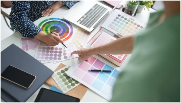 Set Up Your Side Business Without Risking Your Job